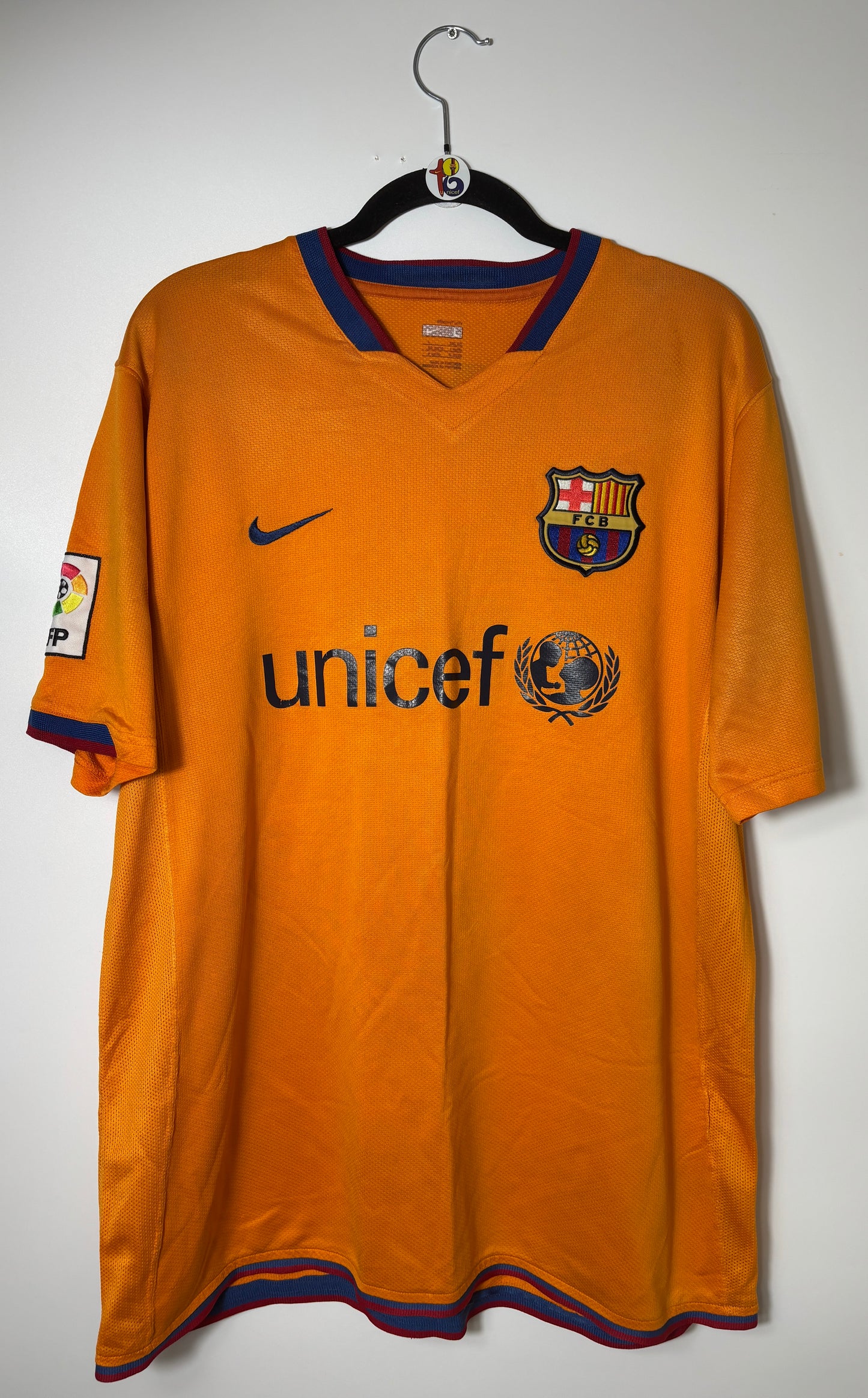 2006/07 FC Barcelona Jersey Messi #19 - (L)