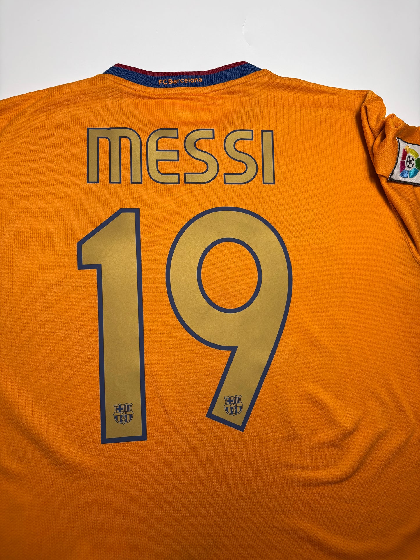 FC Barcelona 2006/07 Jersey Messi #19 - (XL)