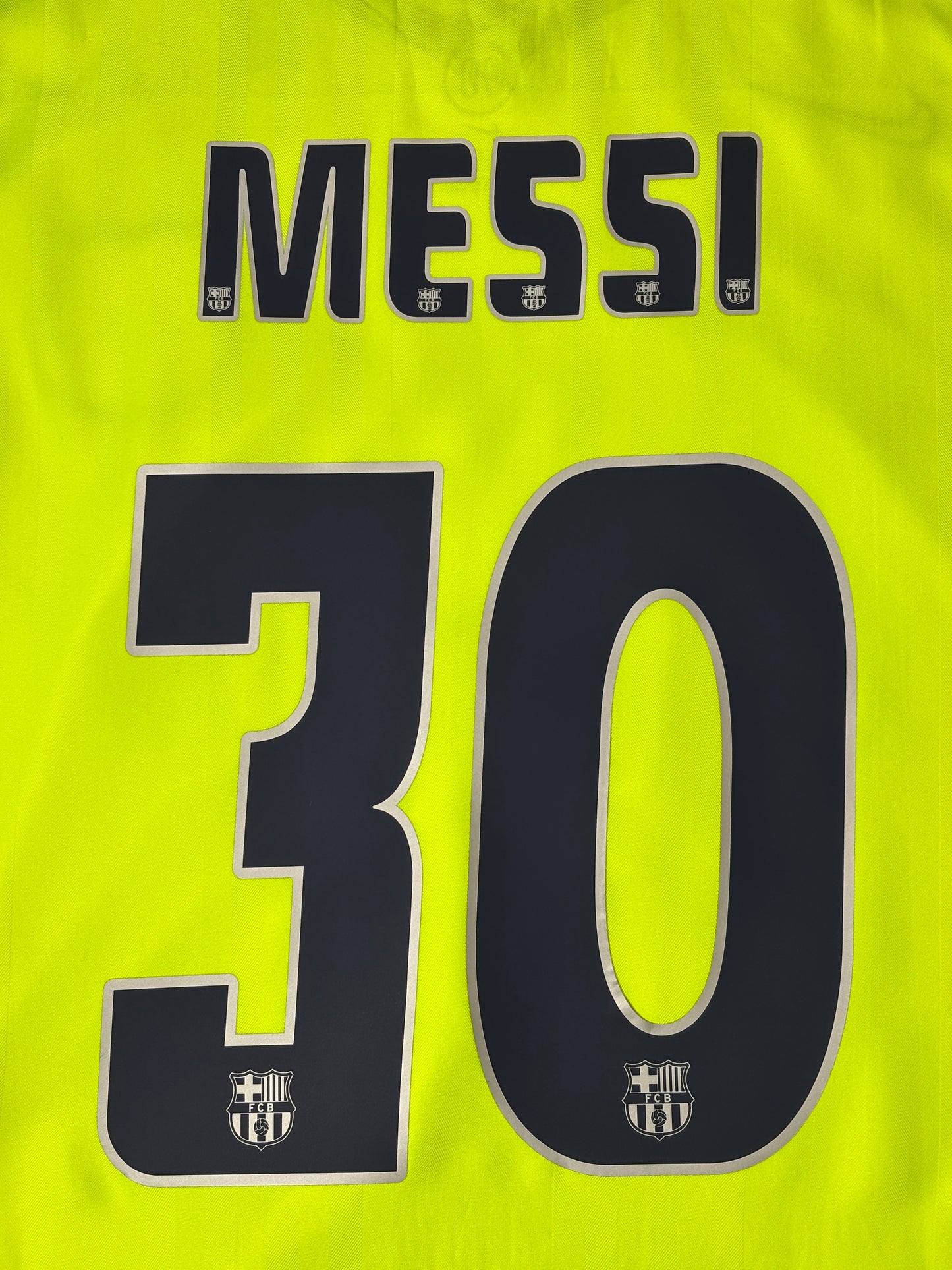 2005/06 FC Barcelona Jersey Messi #30 (XL)