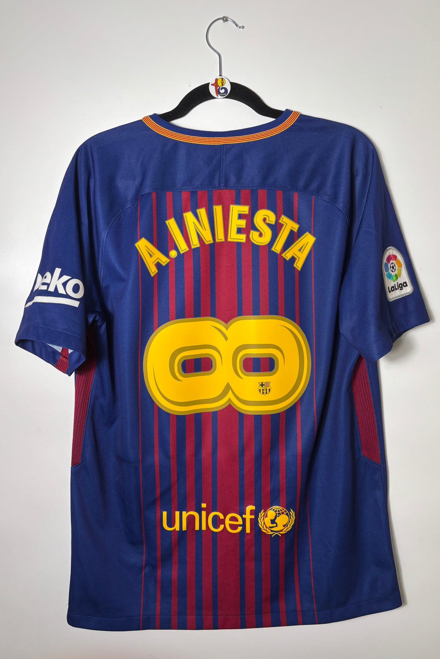 2017/18 FC Barcelona Jersey 'Infinit Iniesta' - (M)