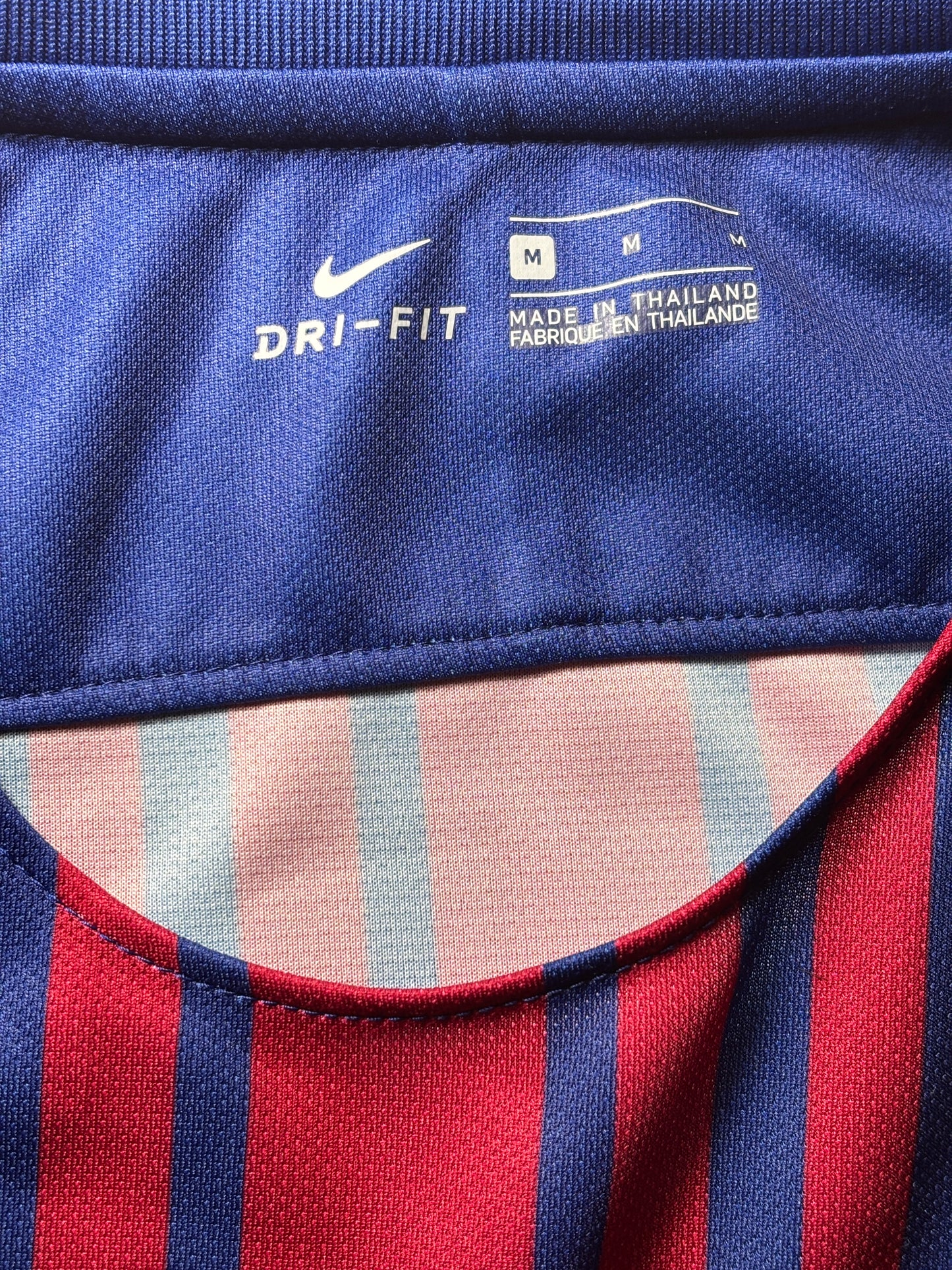 2017/18 FC Barcelona Jersey 'Infinit Iniesta' - (M)