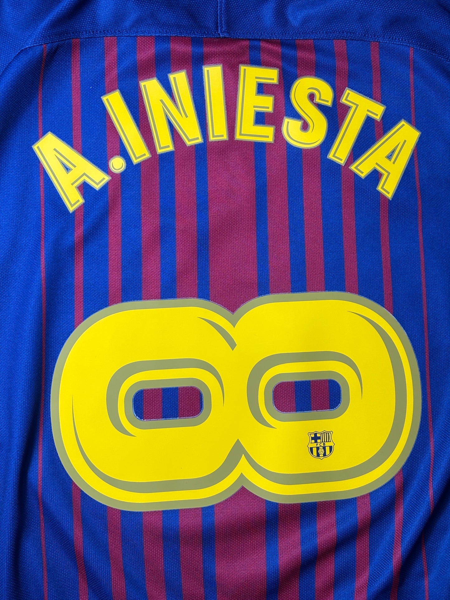 2017/18 FC Barcelona Jersey 'Infinit Iniesta' - (M)