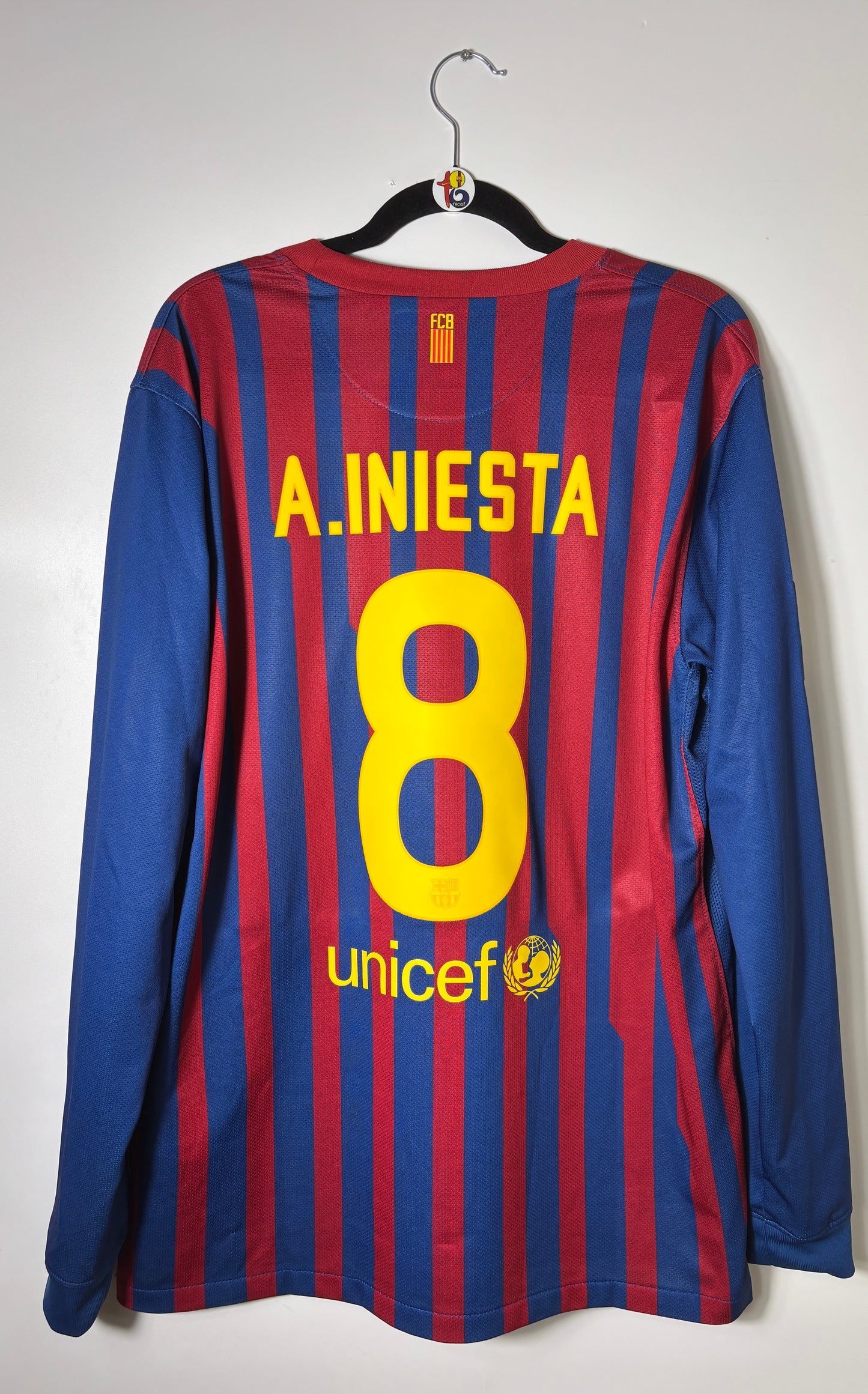 2011/12 FC Barcelona Jersey Iniesta #8 LS - (L)