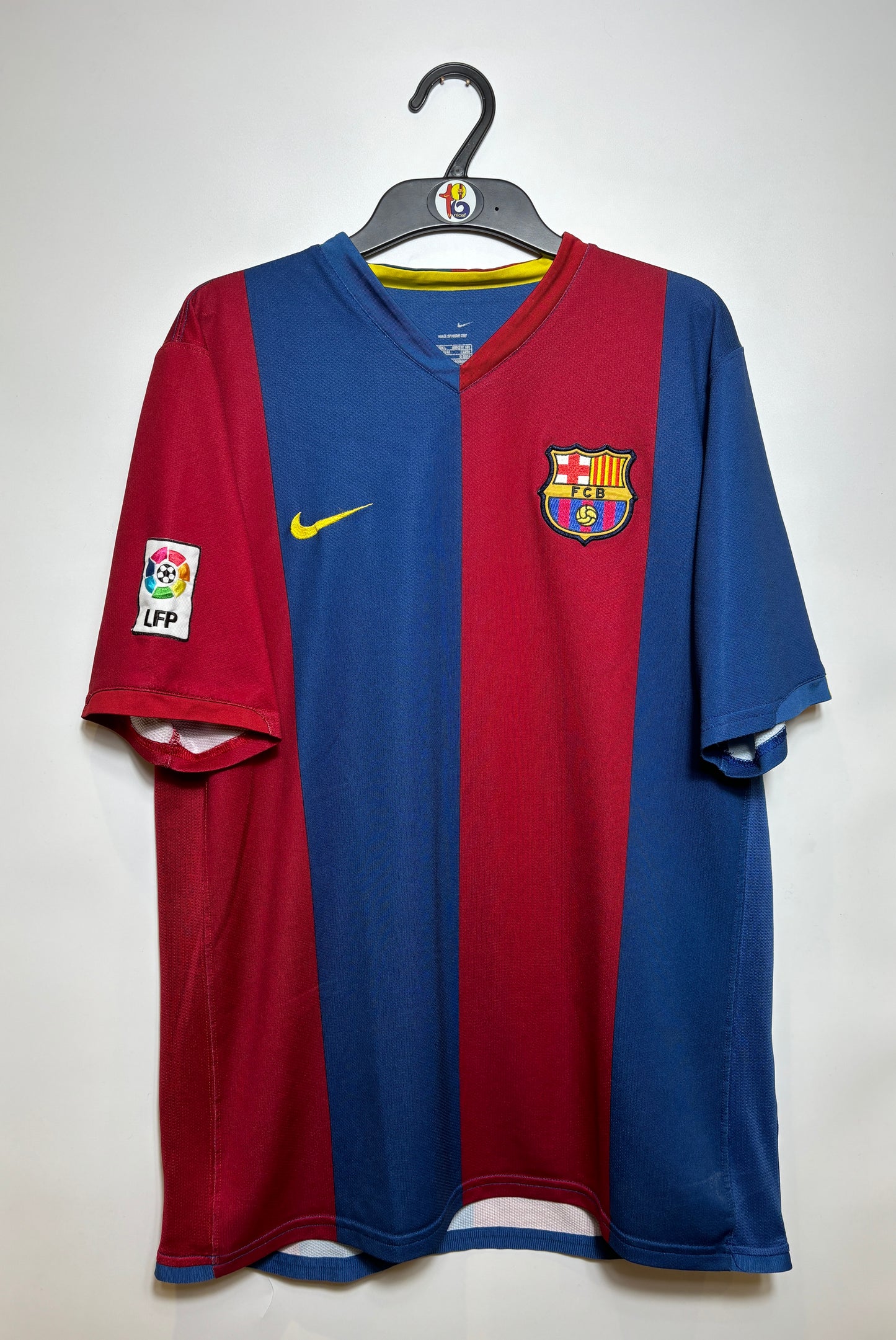 2006/07 FC Barcelona Jersey Messi #19 - (L)