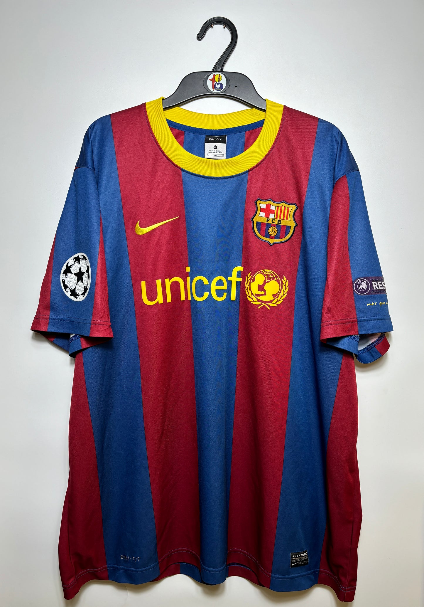 2010/11 FC Barcelona Jersey Messi #10 - (XL)