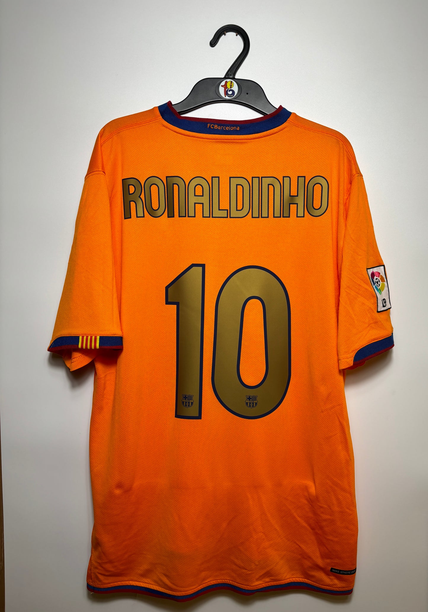 2006/07 FC Barcelona Jersey Ronaldinho #10 - (L)