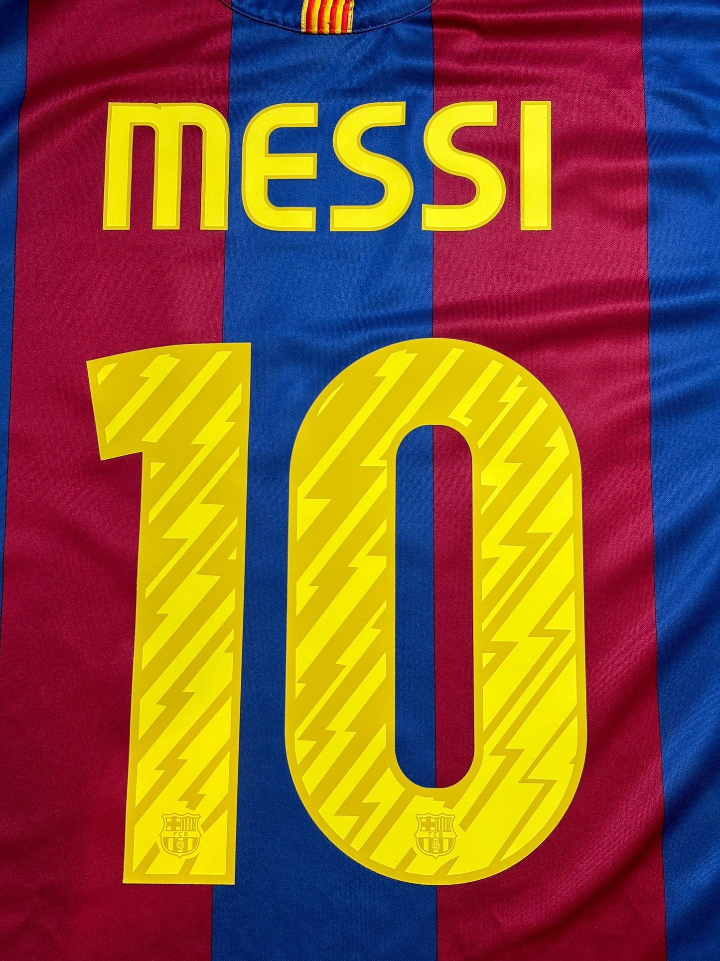 2010/11 FC Barcelona Jersey Messi #10 - (XL)